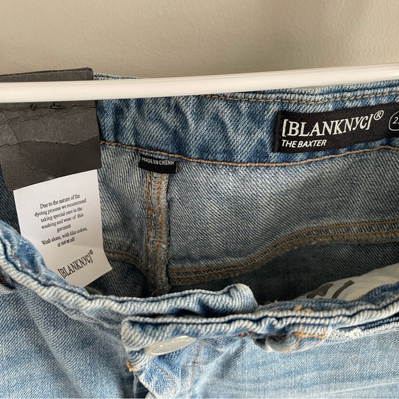 Blank NYC The Baxter Ribcage Straight Leg Distressed Jean - Light Wash - Size 25 - Picture 4 of 14